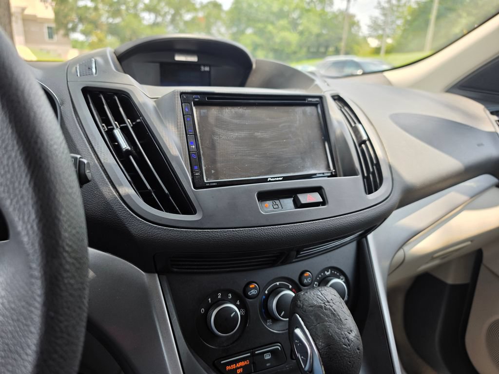 Used 2015 Ford Escape SE FWD image 25