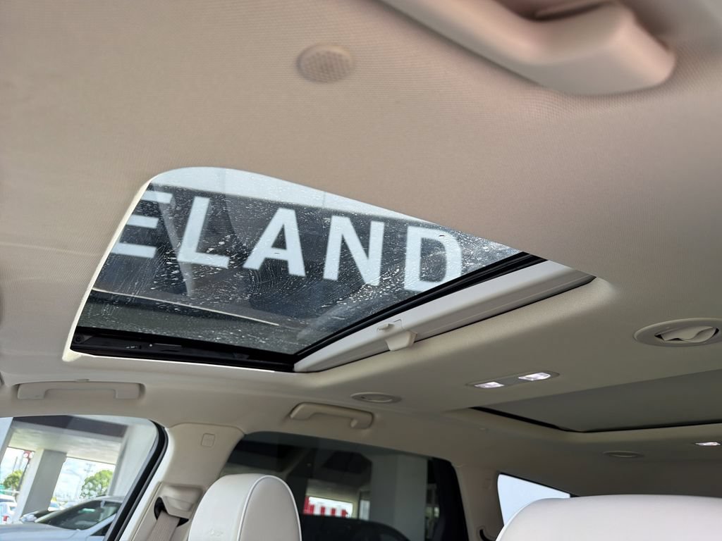 Certified 2023 Buick Enclave Avenir w/ Avenir Technology Package FWD image 23