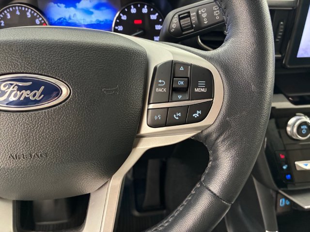 Used 2023 Ford Explorer Limited w/ Equipment Group 301A AWD/4WD image 24
