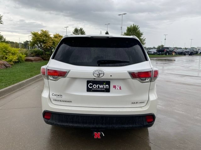 Used 2016 Toyota Highlander XLE AWD/4WD image 5