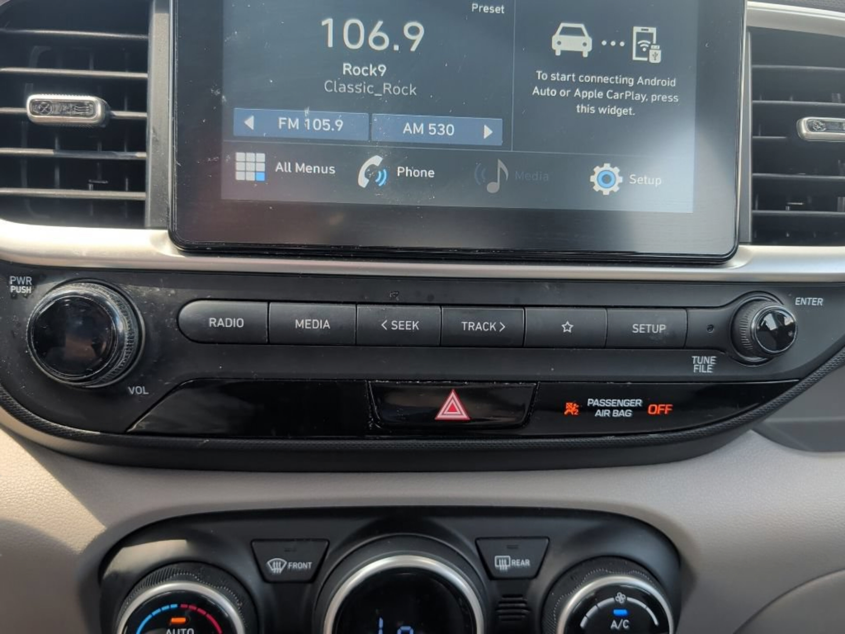 Used 2021 Hyundai Venue SEL FWD image 22