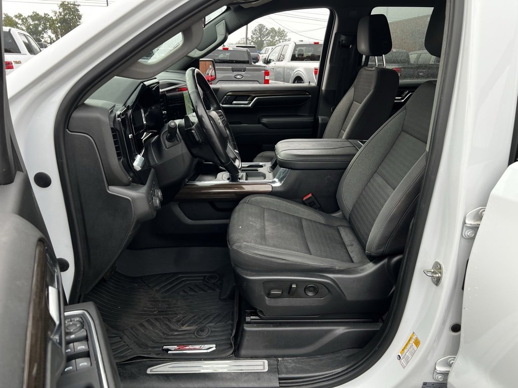 Used 2023 Chevrolet Silverado 1500 LT Trail Boss image 18