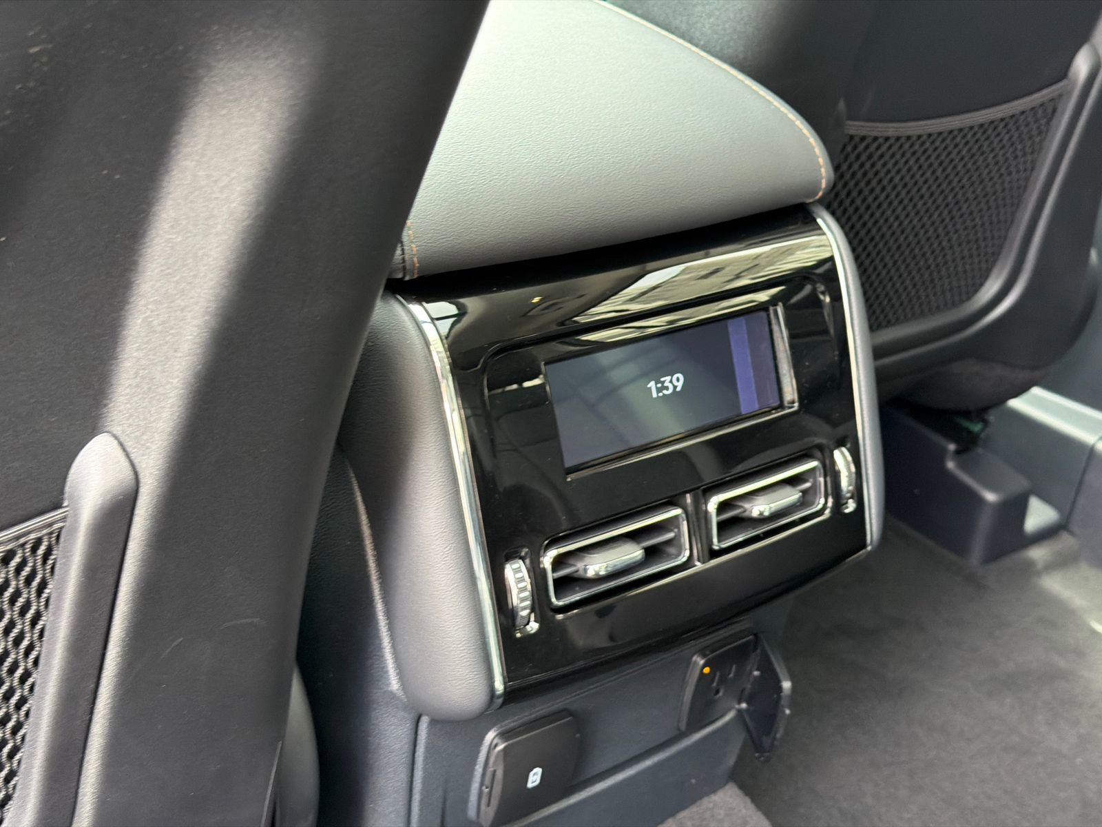 New 2026 Lincoln Aviator AWD image 21