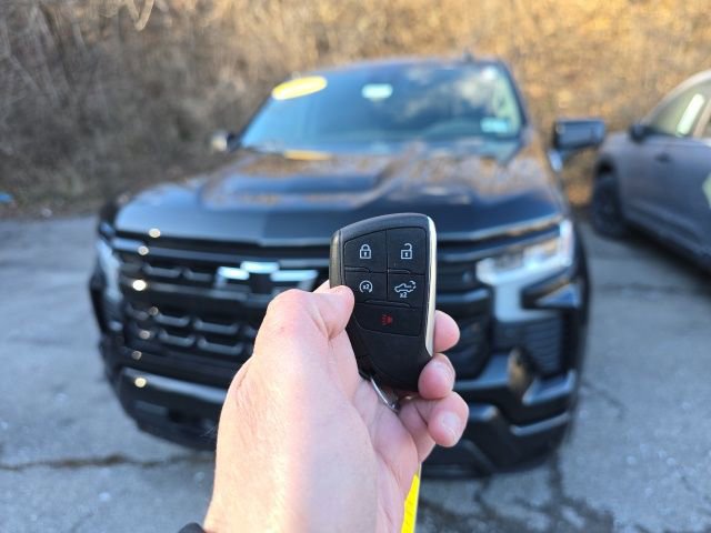 Used 2023 Chevrolet Silverado 1500 RST image 31