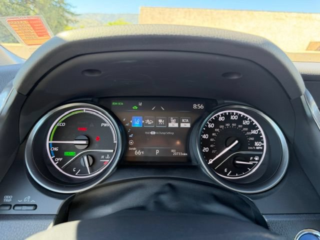 Used 2023 Toyota Camry XSE FWD image 12