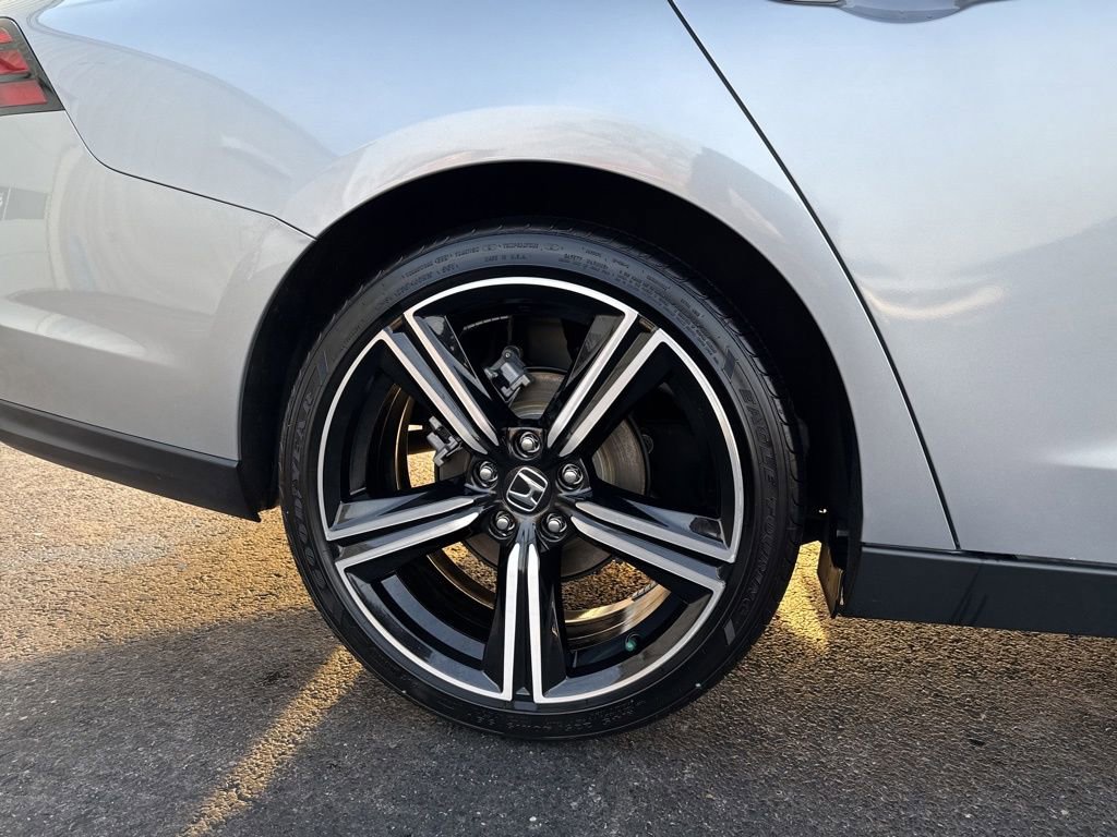Certified 2023 Honda Accord Sport image 9