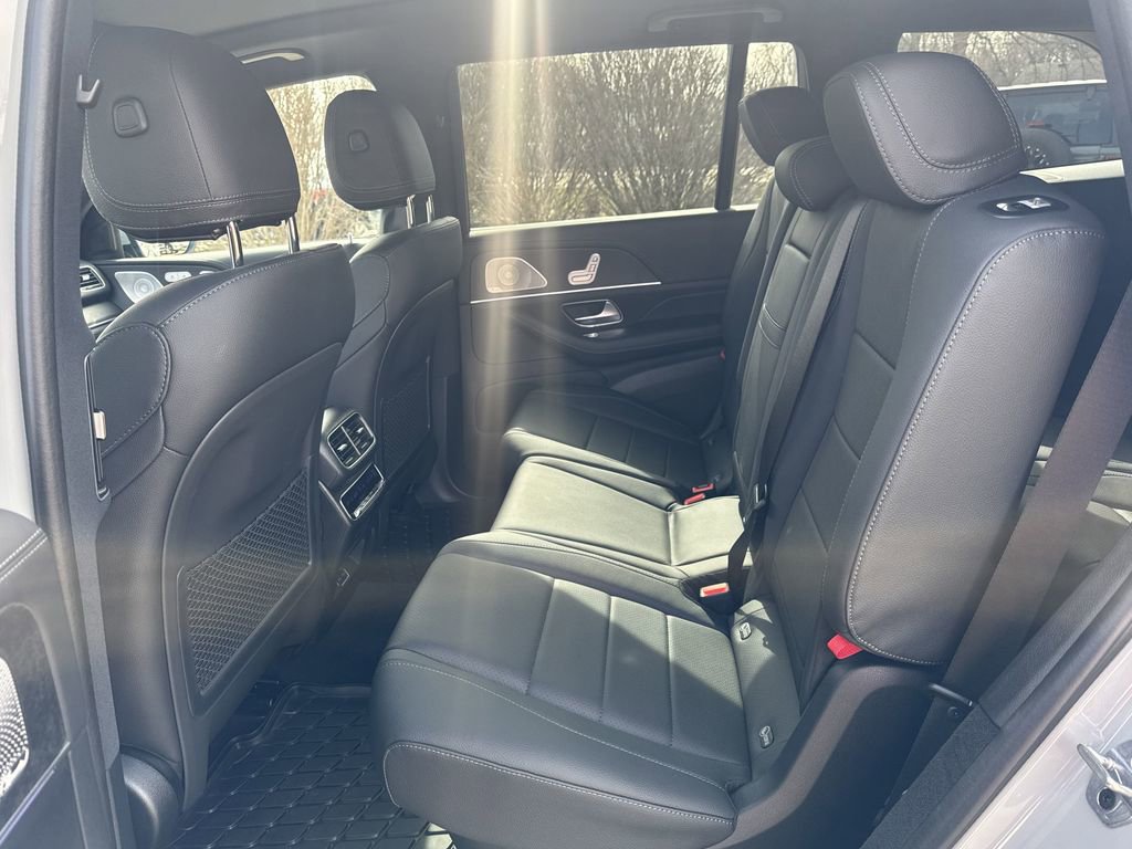 New 2025 Mercedes-Benz GLS 450 4MATIC image 16
