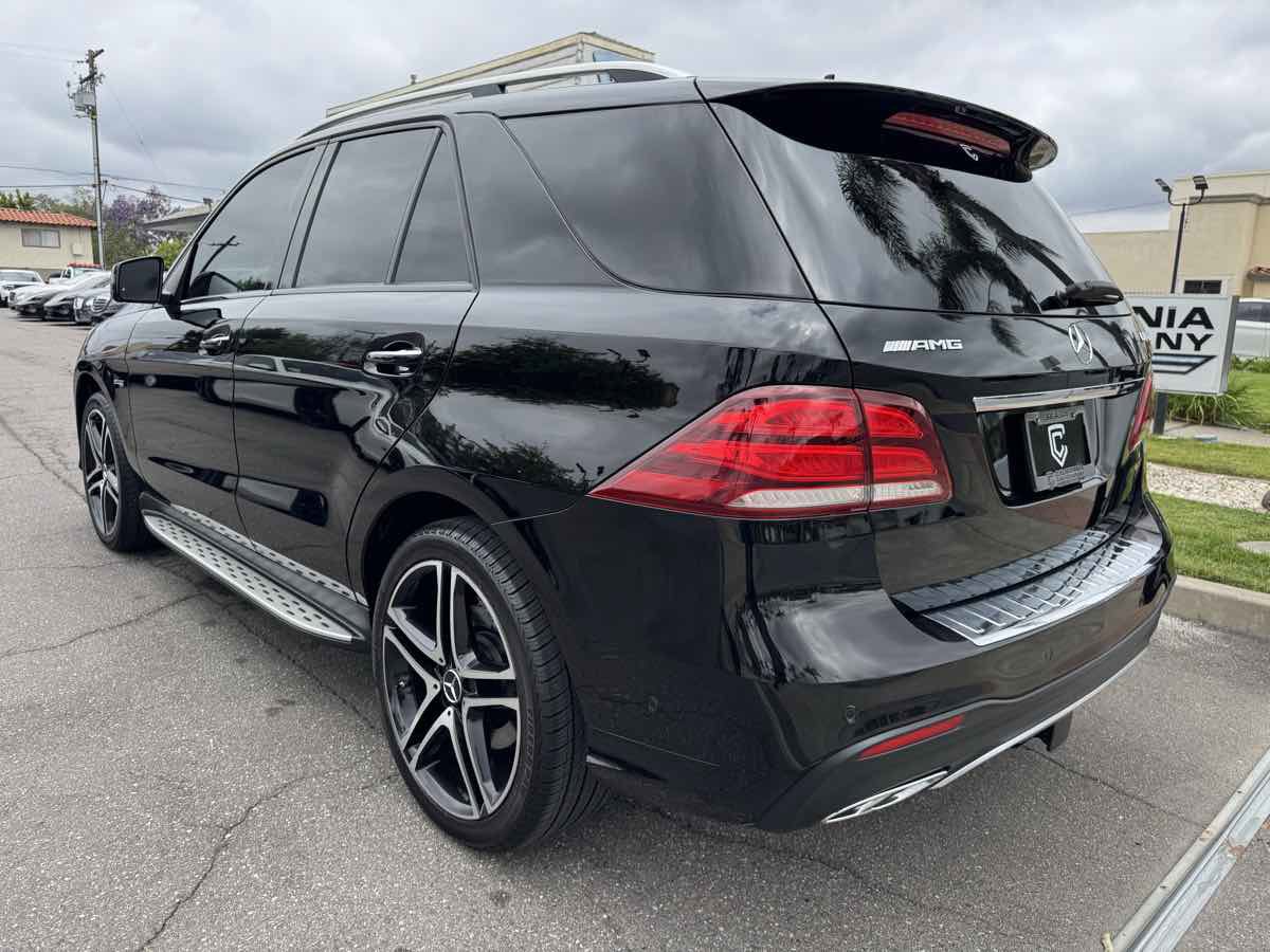 Used 2017 Mercedes-Benz GLE 43 AMG 4MATIC image 4