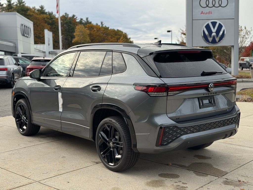 New 2026 Volkswagen Tiguan SE R-Line image 13
