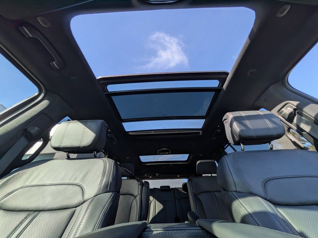 New 2026 Jeep Grand Wagoneer Summit image 47
