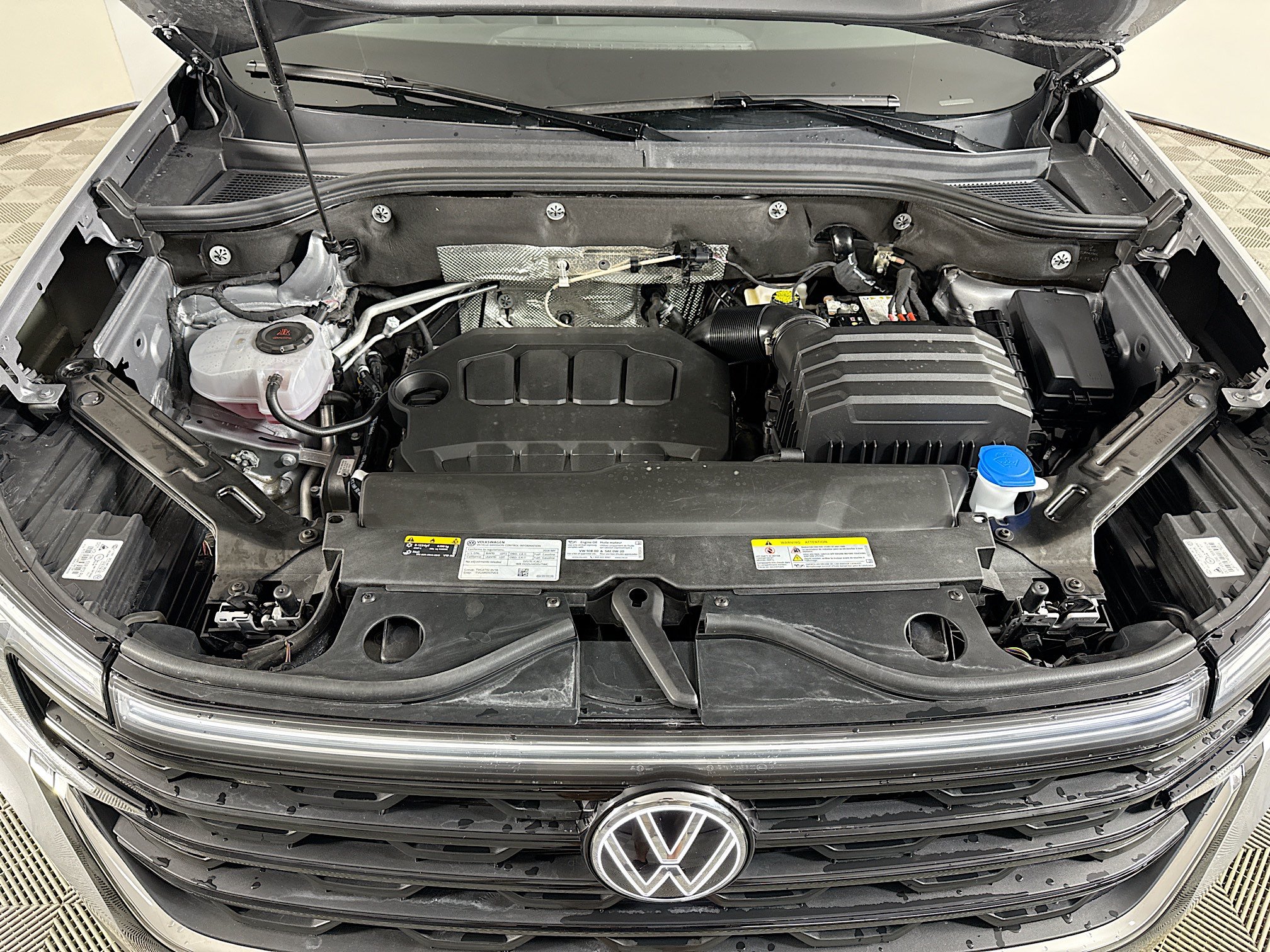 Used 2026 Volkswagen Atlas Cross Sport SE AWD/4WD image 39