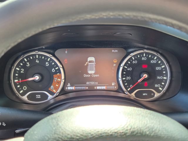 Used 2022 Jeep Renegade Latitude AWD/4WD image 19