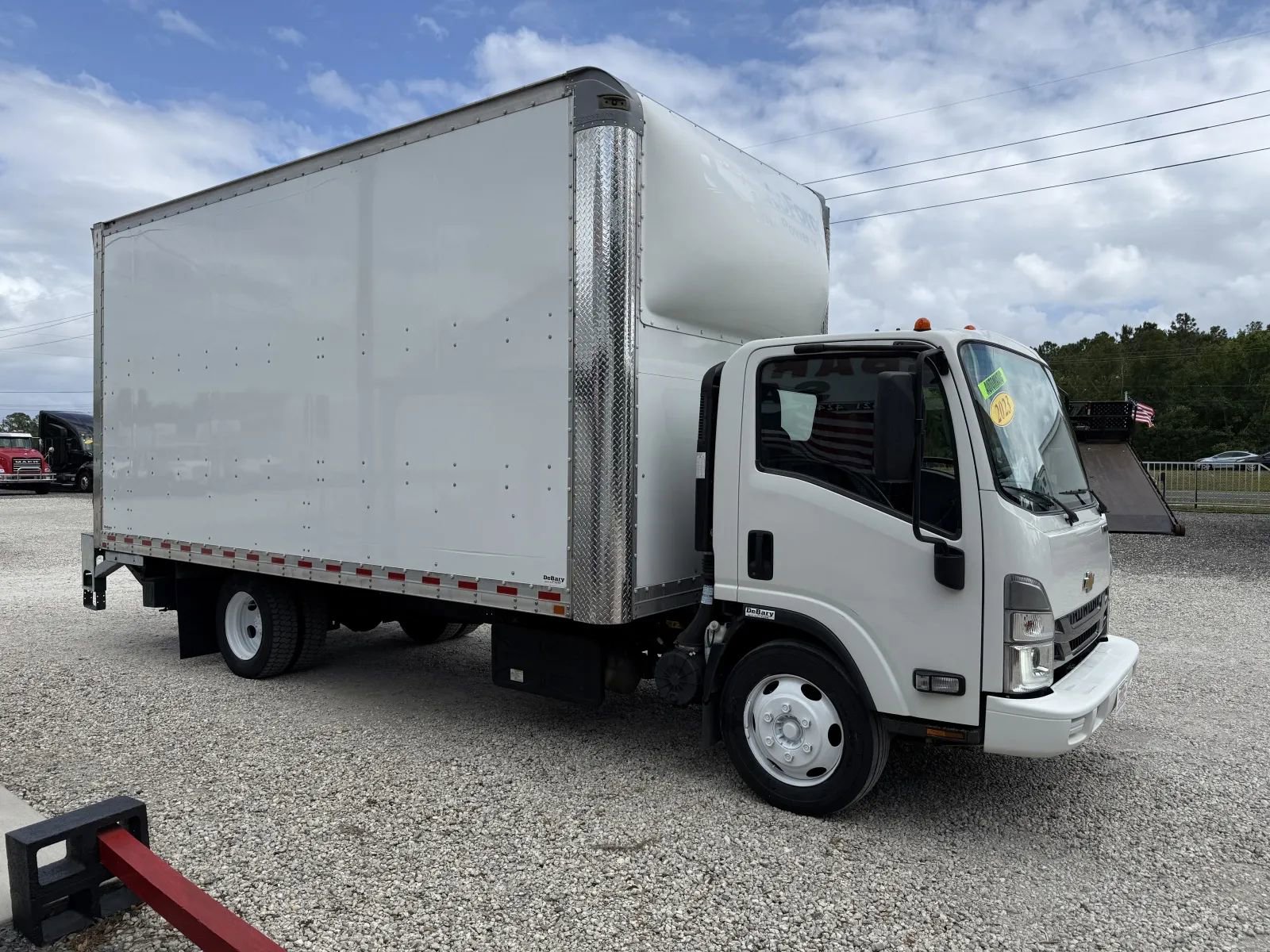 Used 2023 Chevrolet Low Cab Forward 5500XD RWD image 3