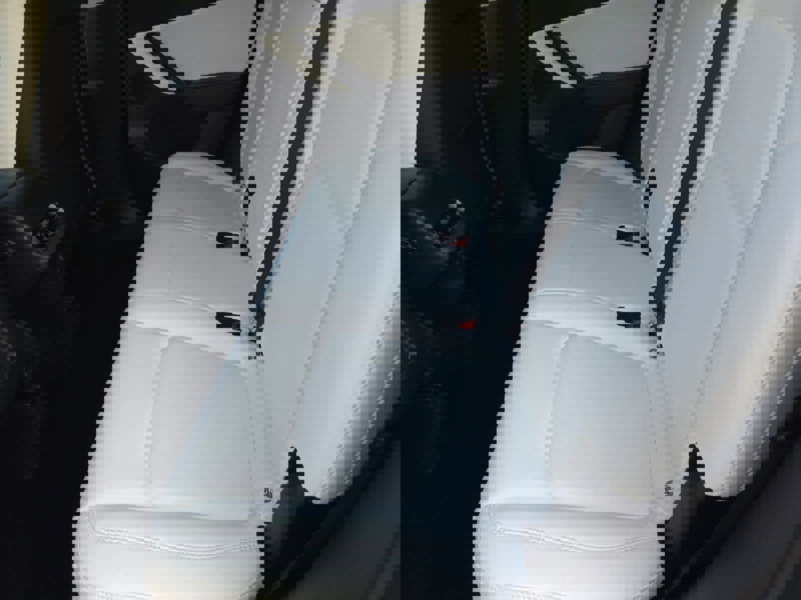 Used 2021 Tesla Model Y Performance image 17