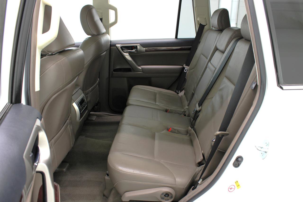 Used 2017 Lexus GX 460 Premium image 37