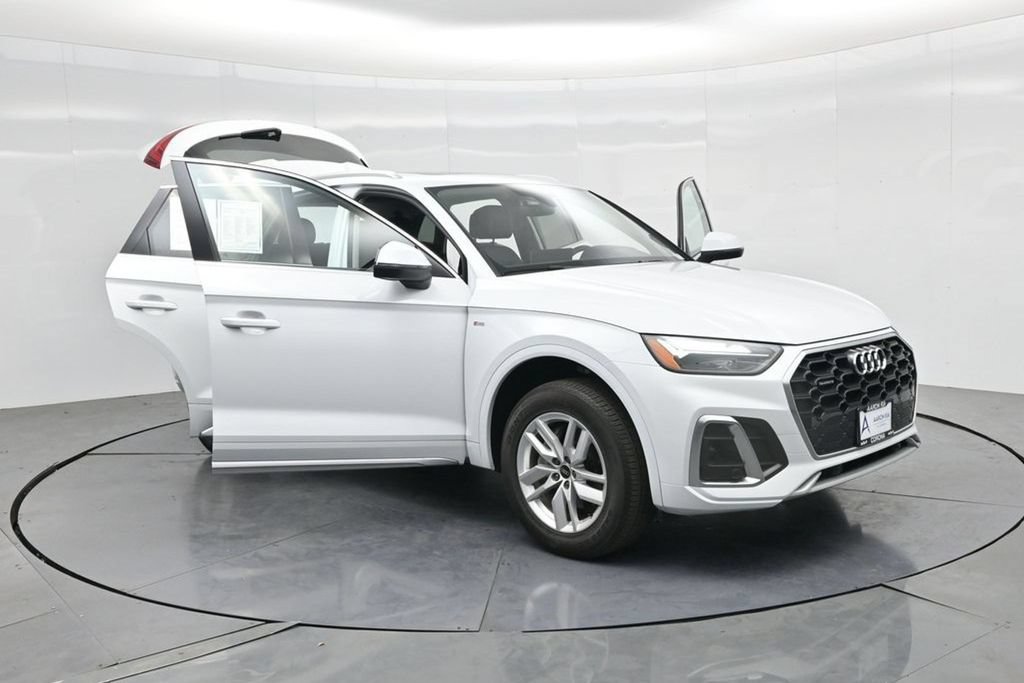 Used 2023 Audi Q5 2.0T Premium w/ Convenience Package AWD/4WD image 42