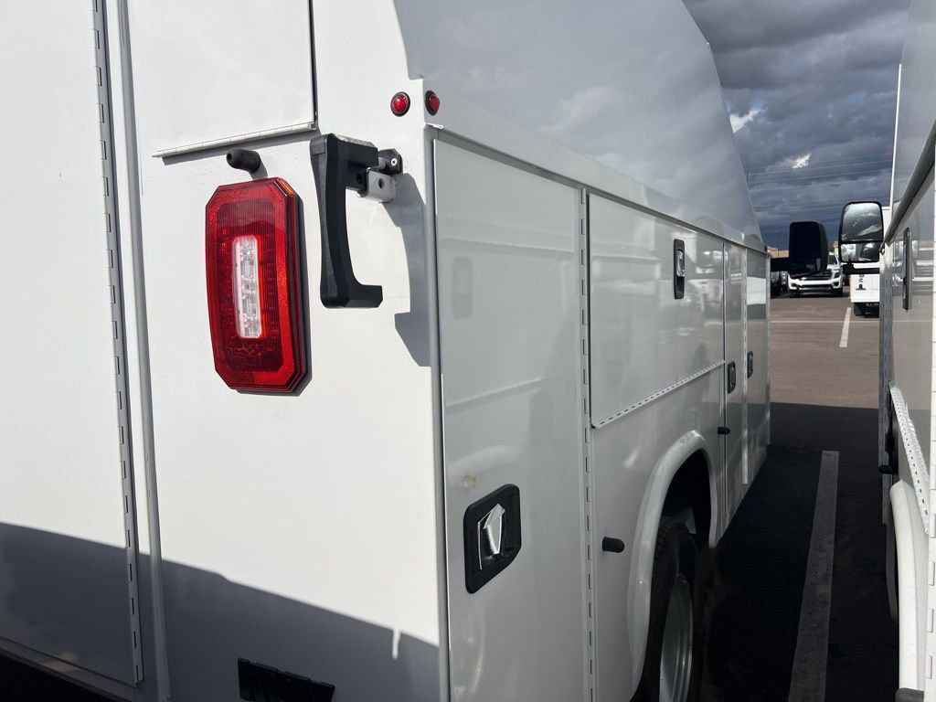 New 2025 GMC Savana 3500 w/ Power Convenience Package RWD image 7