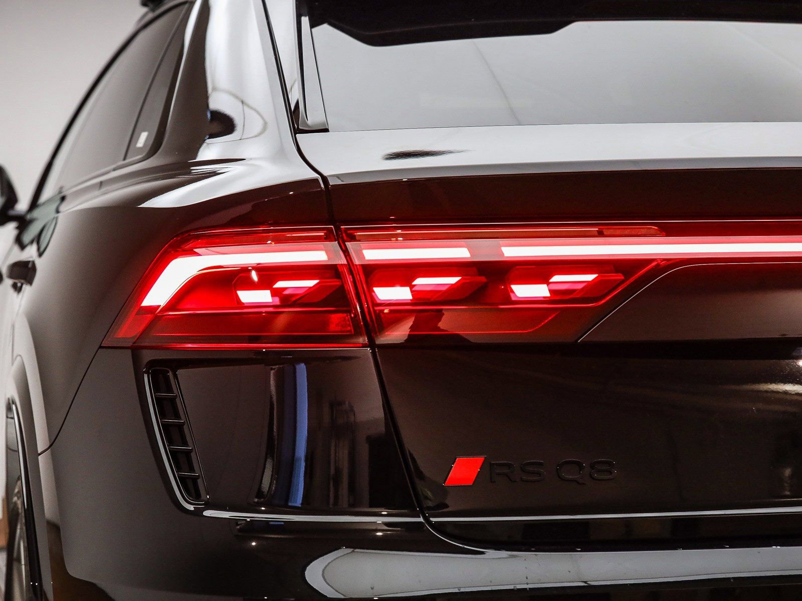 New 2026 Audi RS Q8 performance image 19