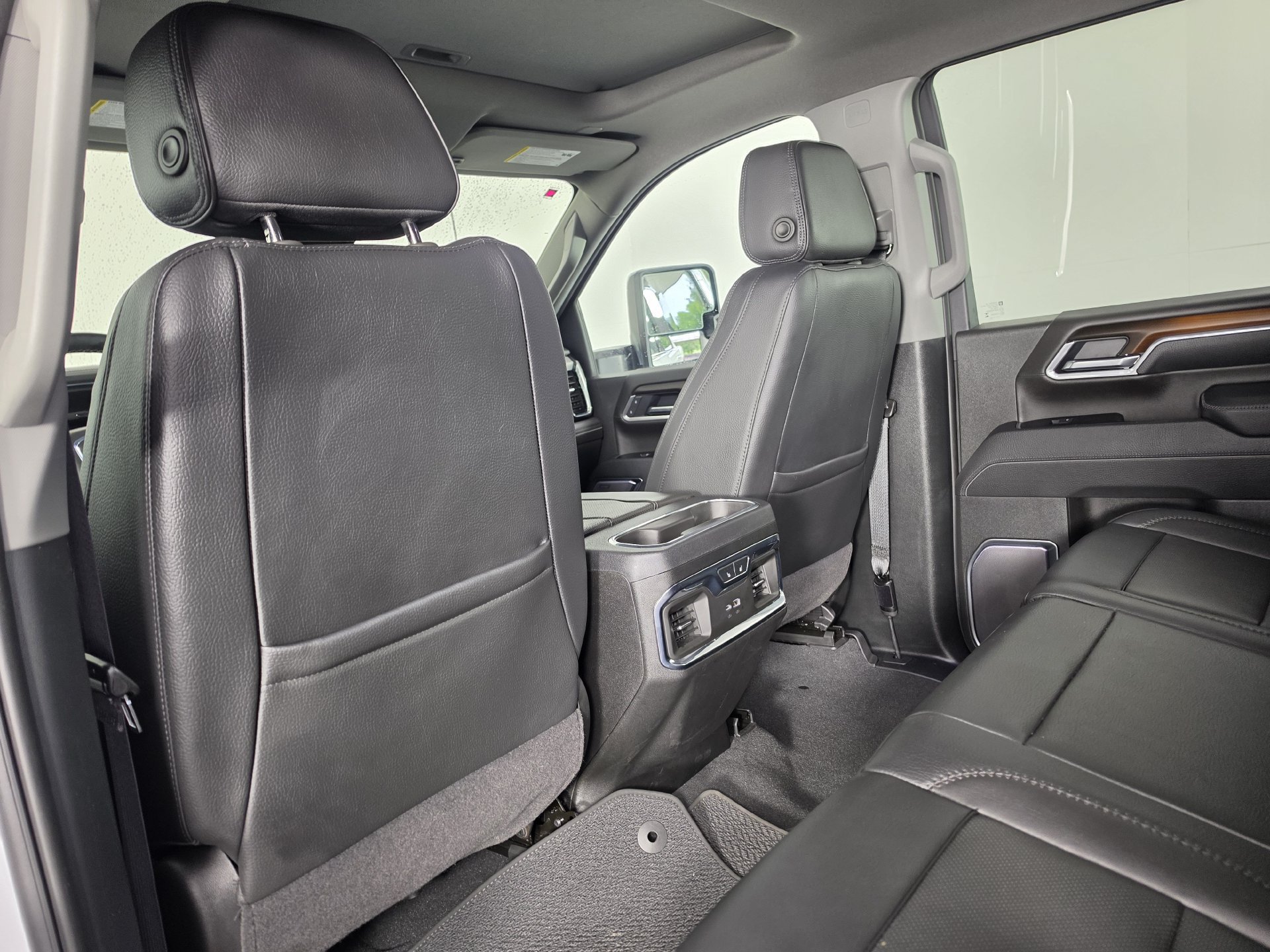 Used 2025 GMC Sierra 2500 Denali w/ Denali Reserve Package AWD/4WD image 24