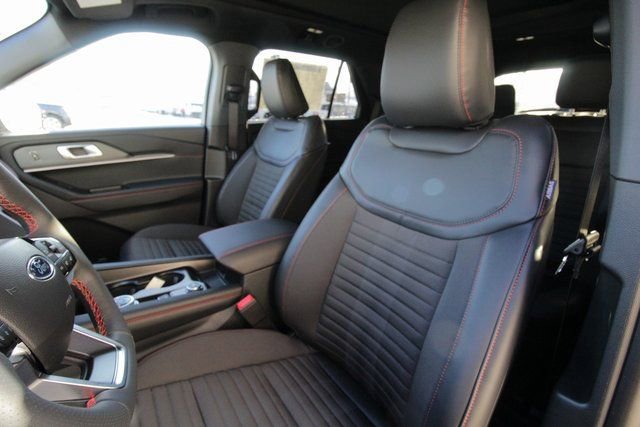 New 2026 Ford Explorer ST-Line image 8