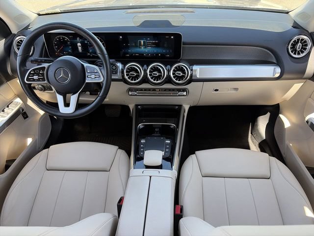 Used 2021 Mercedes-Benz GLB 250 4MATIC w/ Premium Package image 16