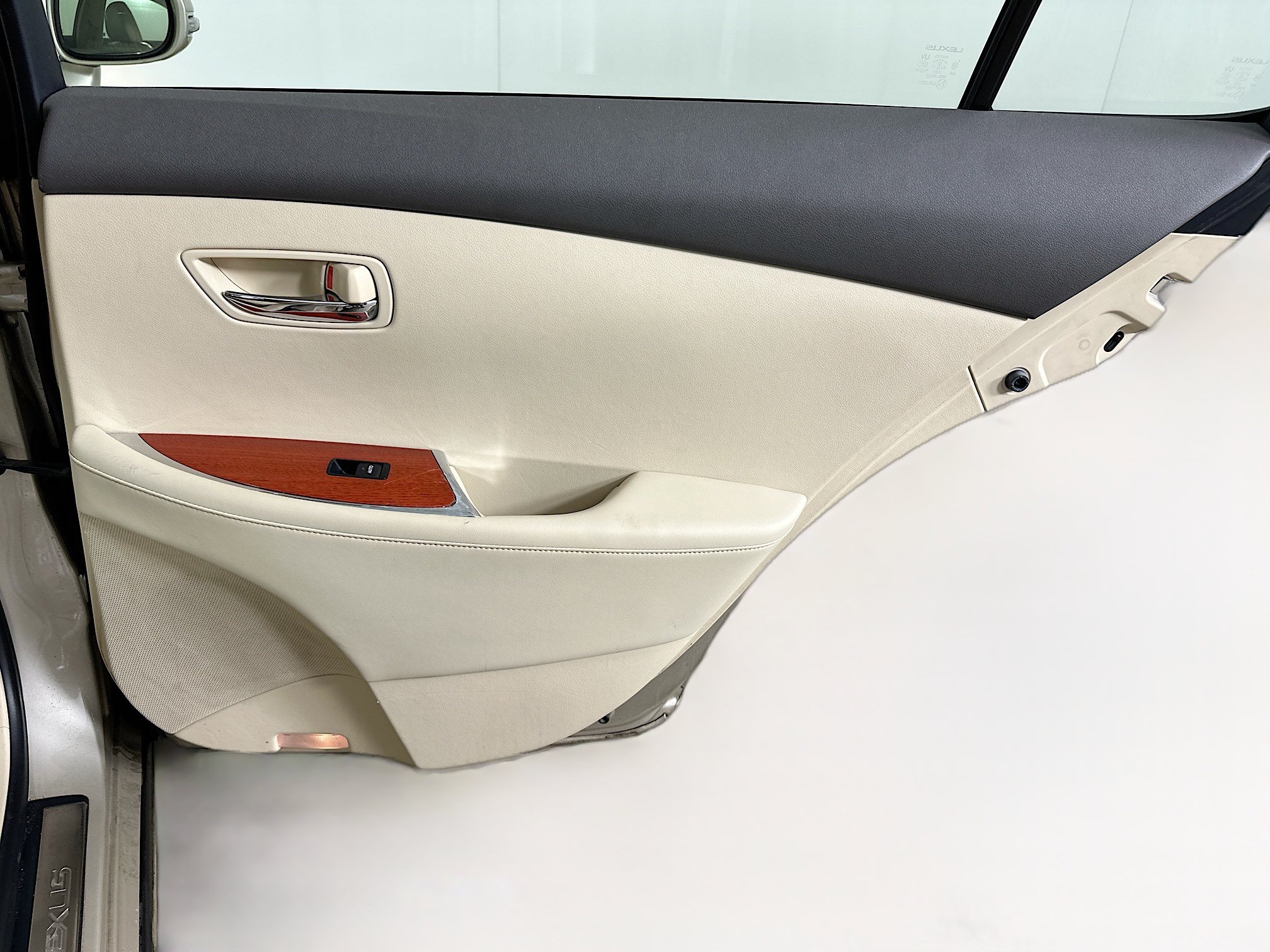 Used 2011 Lexus ES 350 FWD image 29