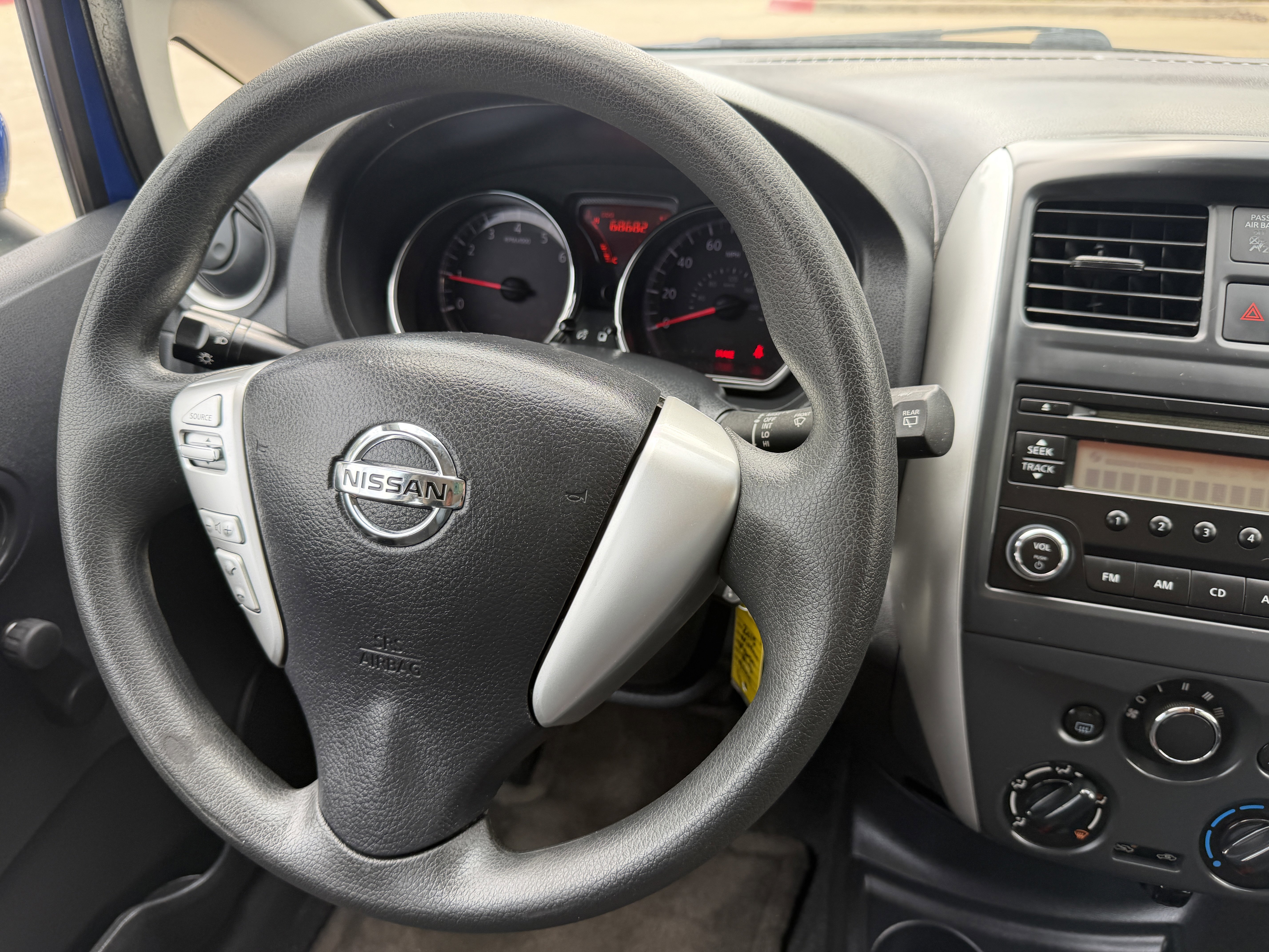 Used 2015 Nissan Versa Note S FWD image 25
