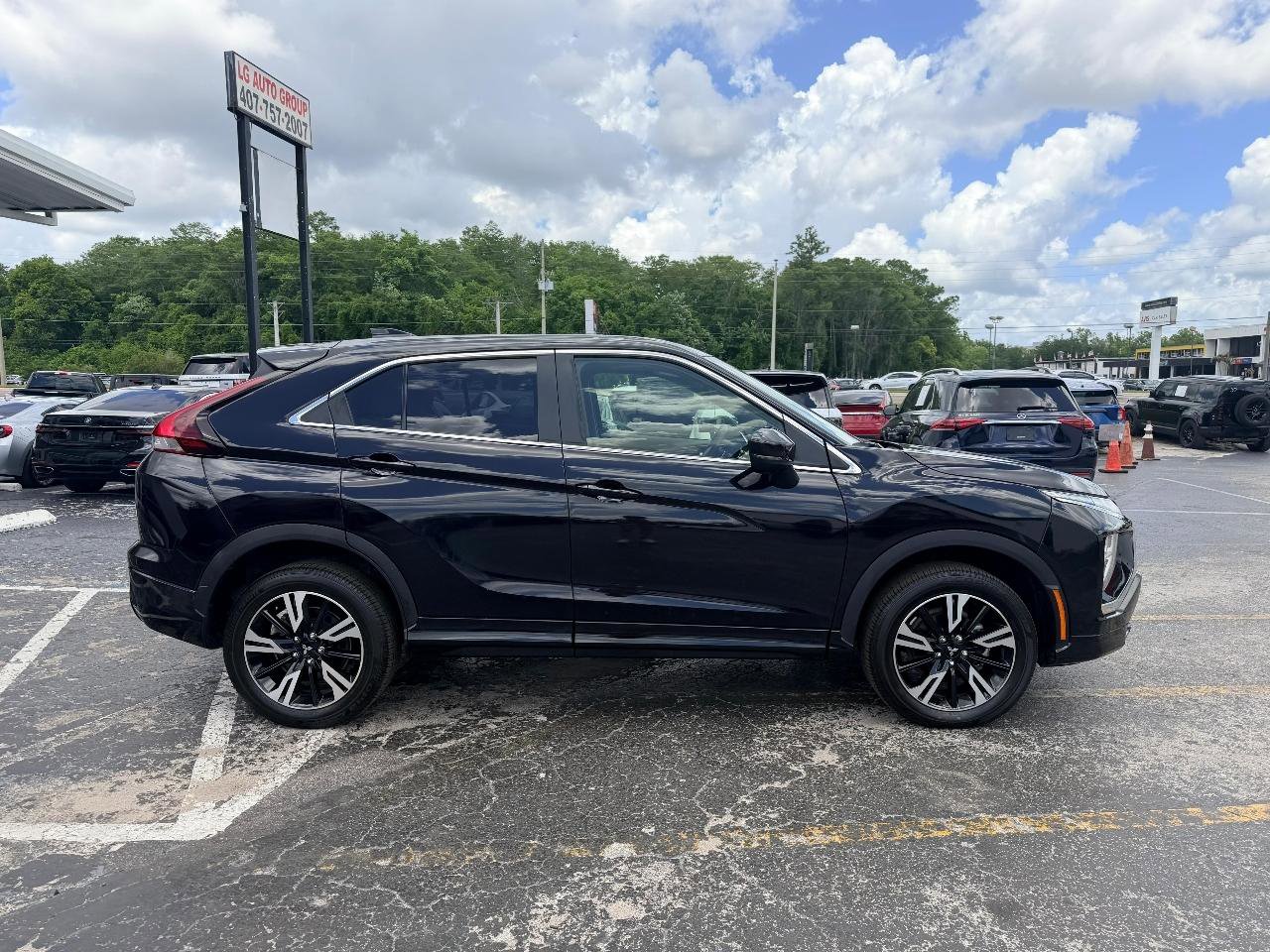 Used 2024 Mitsubishi Eclipse Cross SEL AWD/4WD image 9