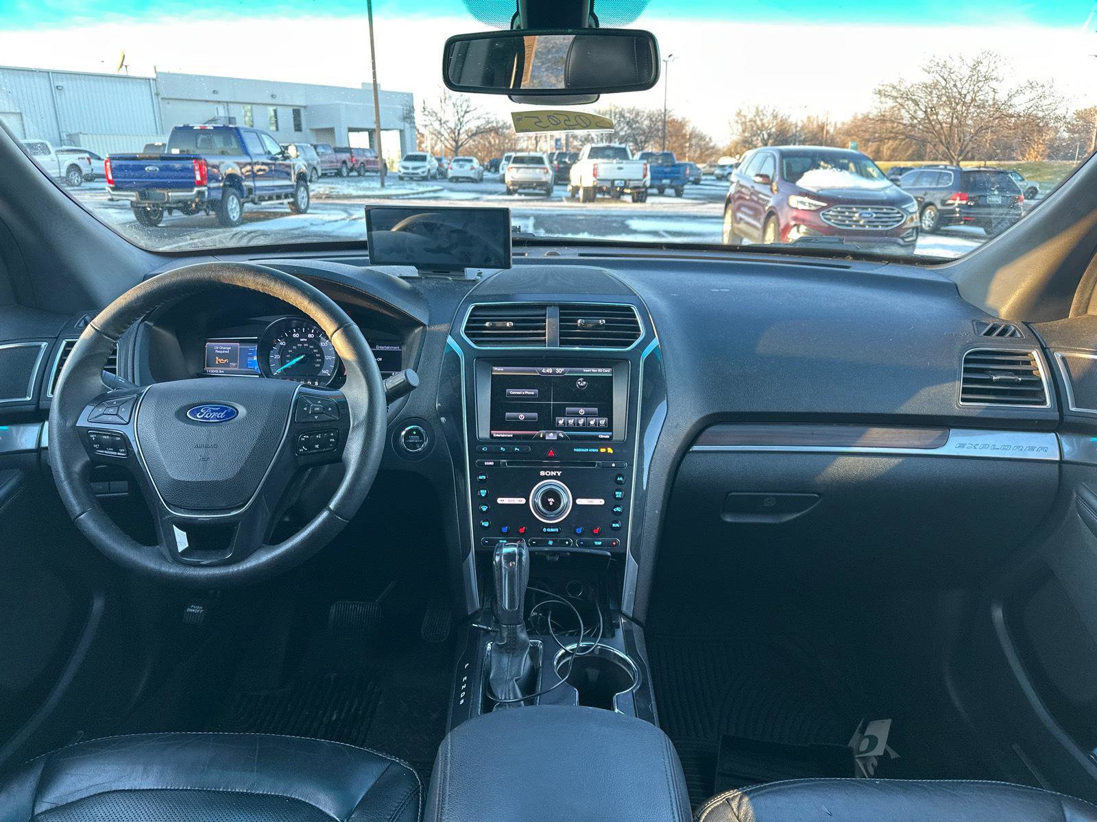 Used 2016 Ford Explorer Limited w/ Equipment Group 301A image 5