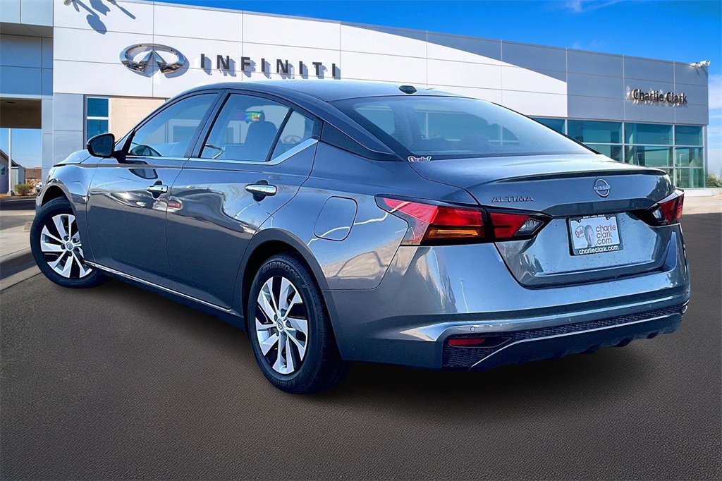 Used 2025 Nissan Altima 2.5 S image 12