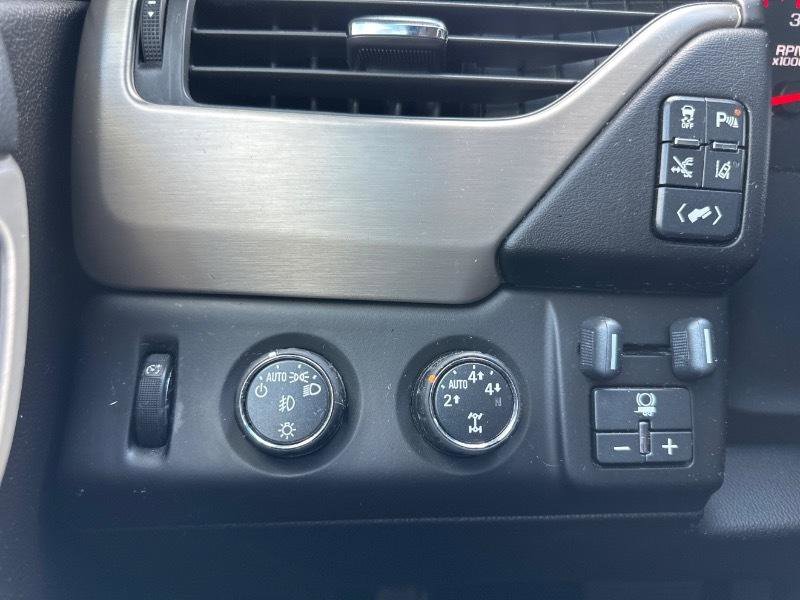 Used 2015 GMC Yukon Denali AWD/4WD image 39