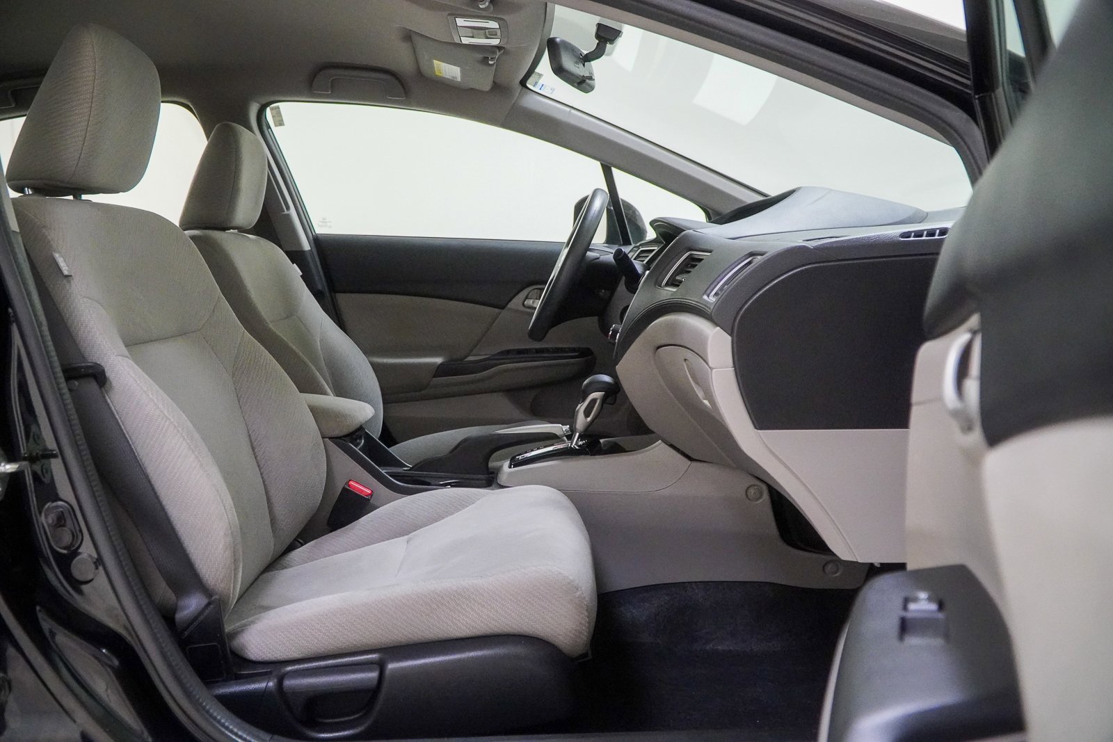 Used 2013 Honda Civic LX image 30