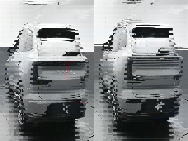 Used 2025 Volvo EX90 Ultra AWD/4WD image 6