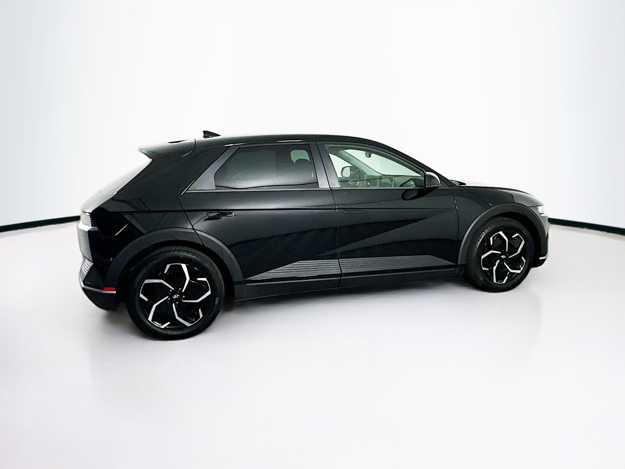 Used 2024 Hyundai Ioniq 5 SEL image 10