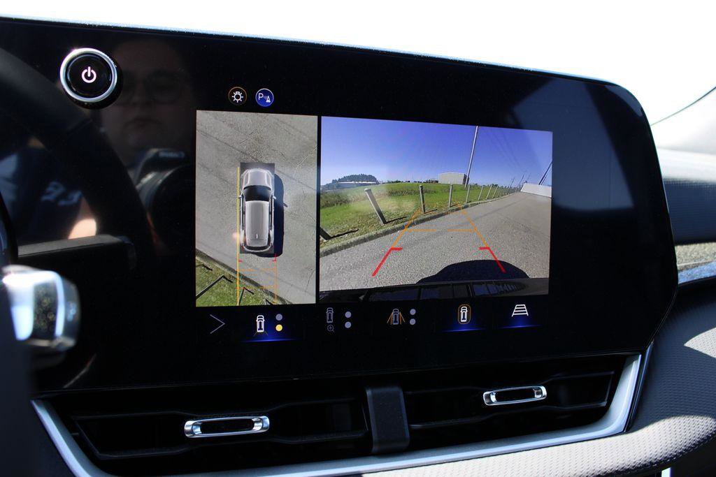 New 2026 Chevrolet Equinox LT w/ Convenience Package II image 15