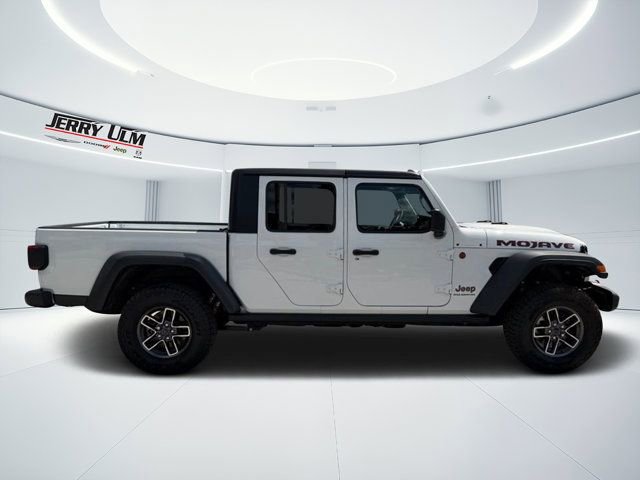Used 2025 Jeep Gladiator Mojave w/ Convenience Group image 8