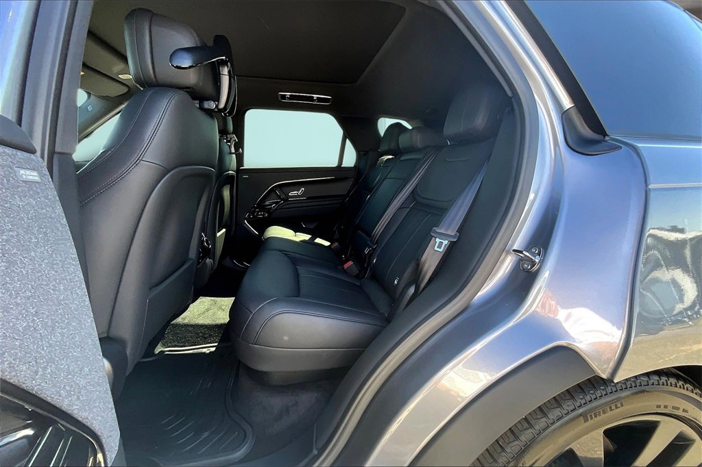 New 2025 Land Rover Range Rover Sport SE image 10