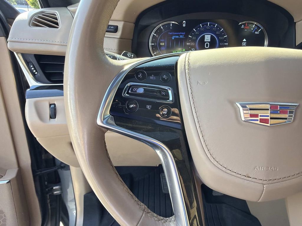 Used 2019 Cadillac Escalade ESV Platinum AWD/4WD image 29