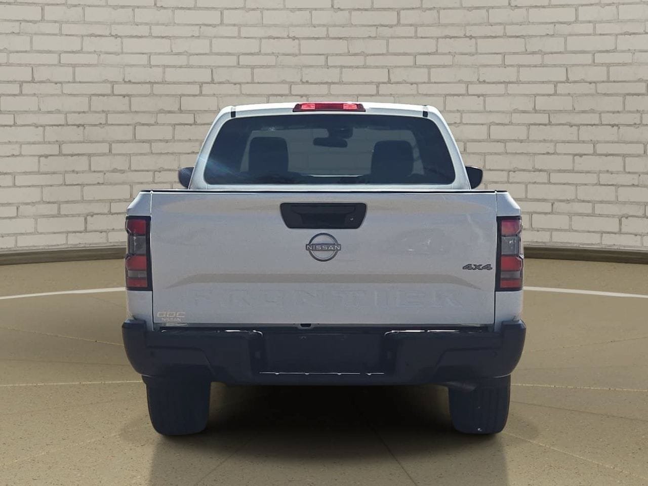 Used 2024 Nissan Frontier S w/ Technology Package AWD/4WD image 6