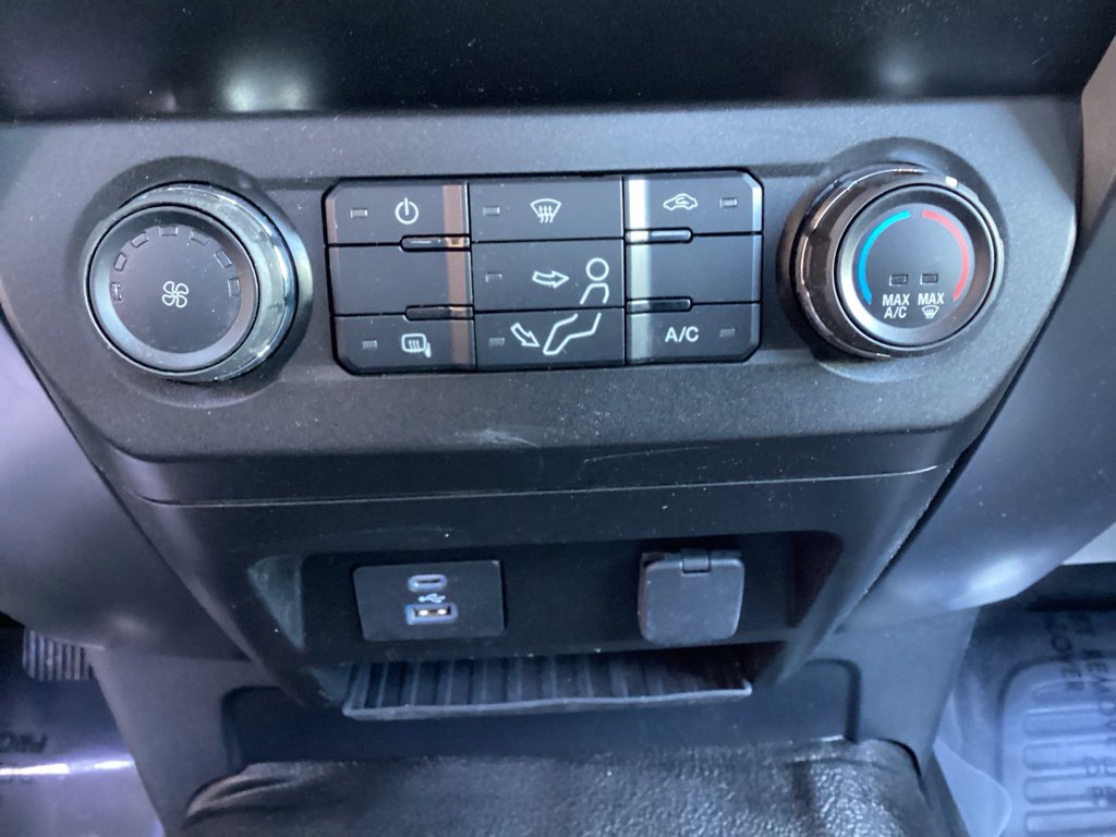Used 2022 Ford F350 XLT w/ FX4 Off-Road Package image 21
