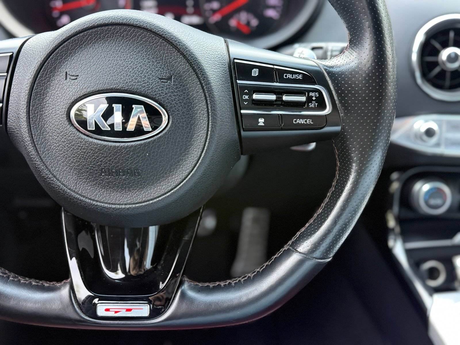 Used 2019 Kia Stinger GT2 AWD/4WD image 27