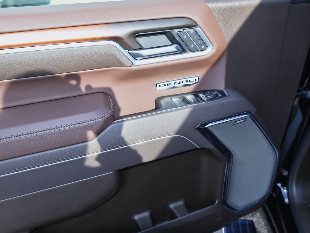New 2026 GMC Sierra 1500 Denali image 9