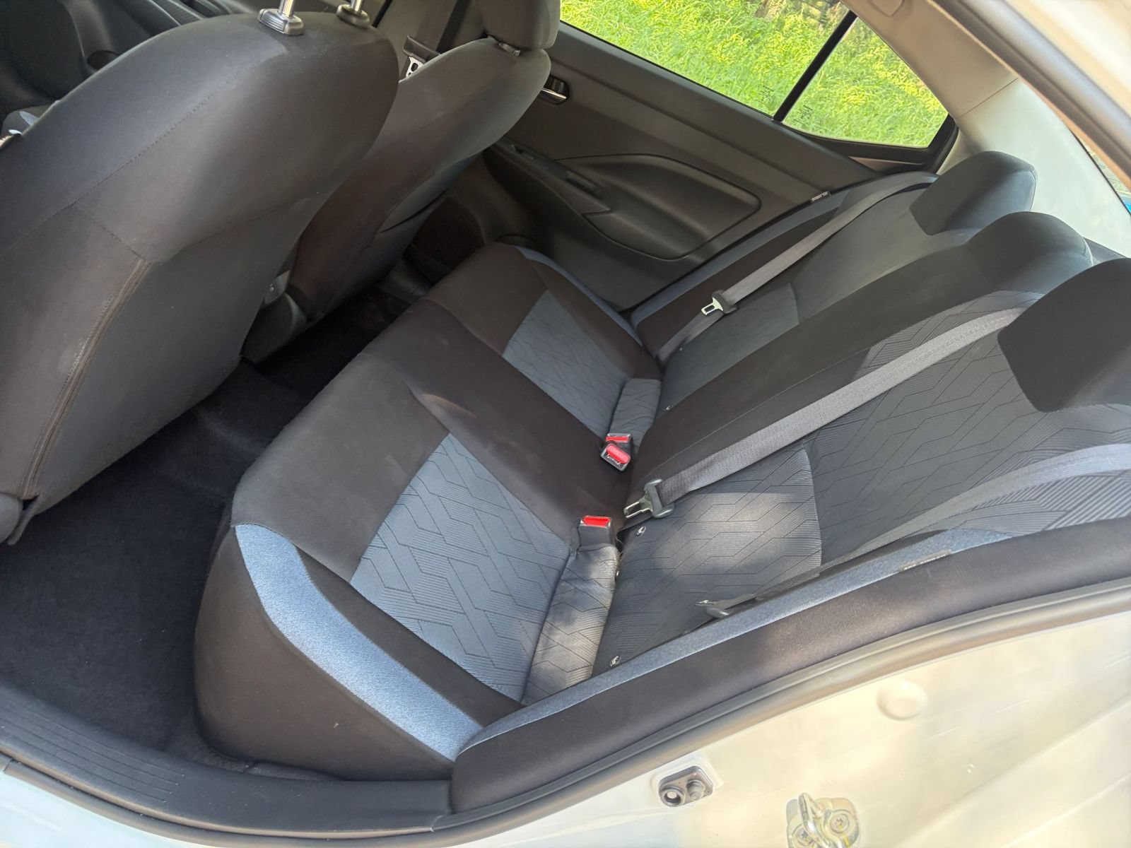 Used 2025 Nissan Versa SV FWD image 24