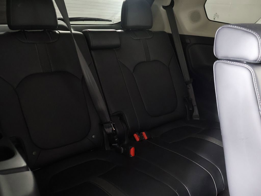 Used 2023 Honda Pilot Touring image 38