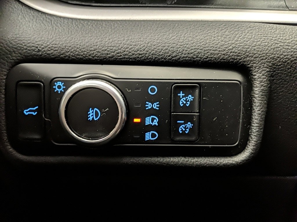 Used 2023 Ford Explorer XLT w/ Equipment Group 202A image 26