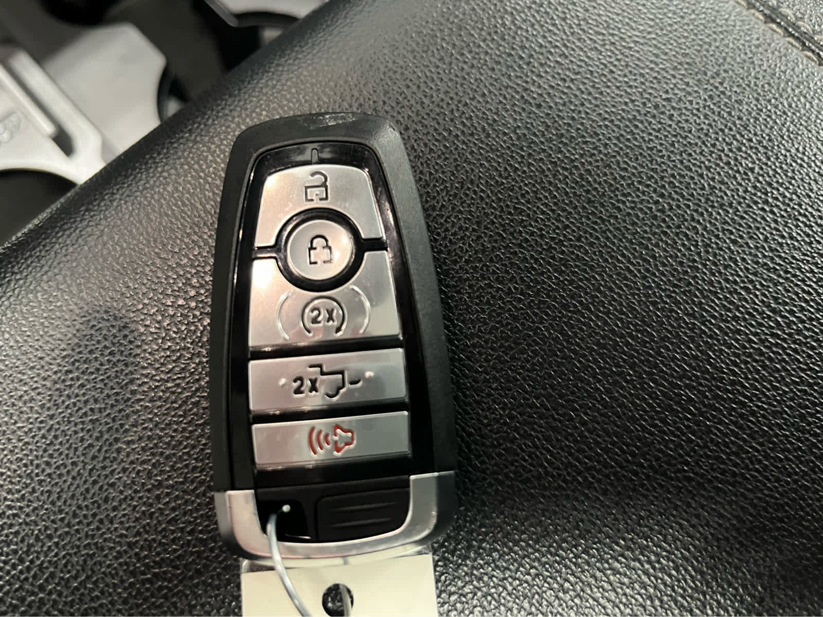 Used 2023 Ford F350 Lariat w/ Lariat Ultimate Package image 37