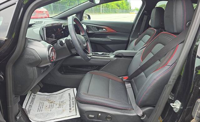 Used 2025 Chevrolet Equinox EV RS w/ Convenience Package II FWD image 11