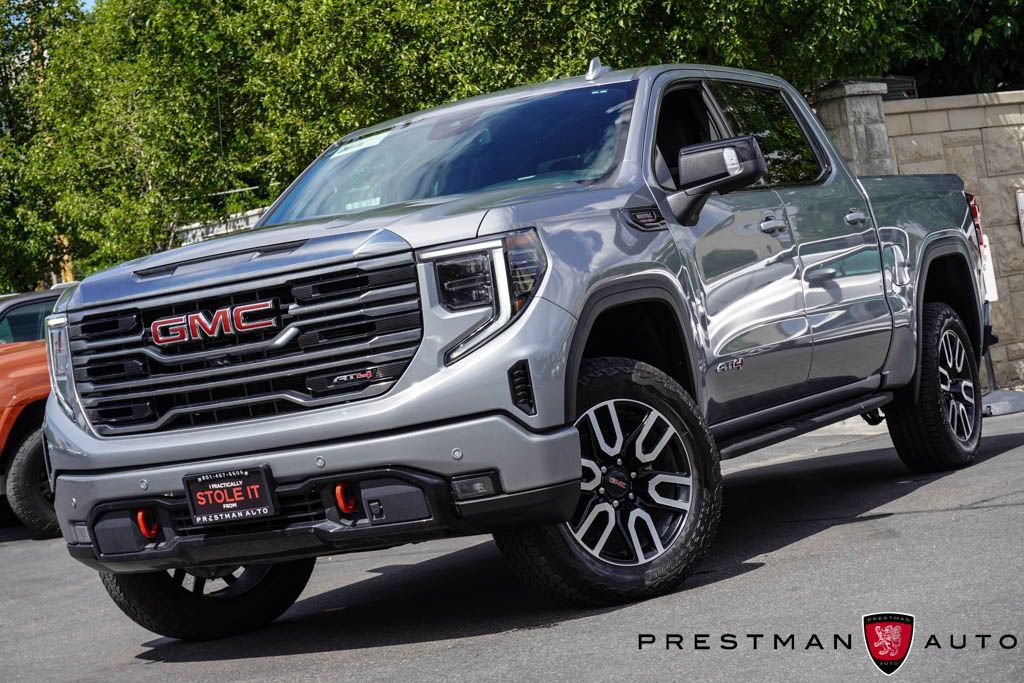 Used 2024 GMC Sierra 1500 AT4 w/ AT4 Premium Package AWD/4WD image 12