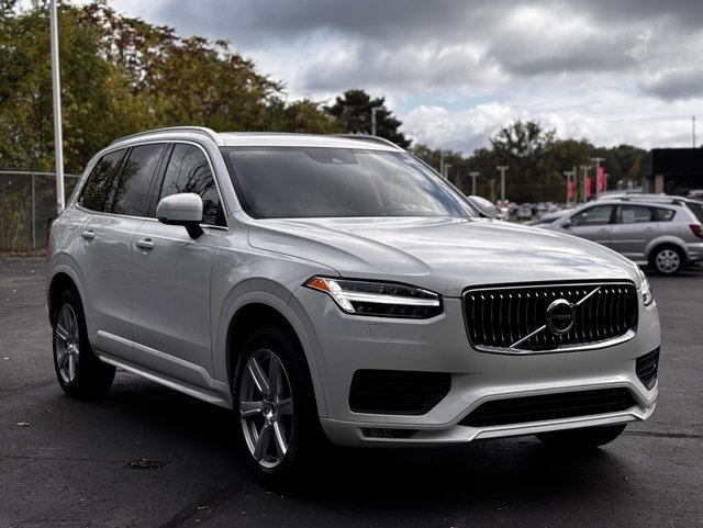 Used 2021 Volvo XC90 T6 Momentum image 3