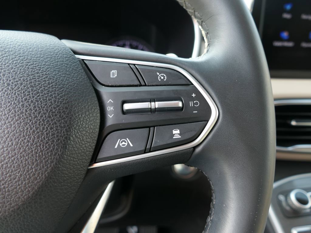 Certified 2023 Hyundai Santa Fe SEL image 16